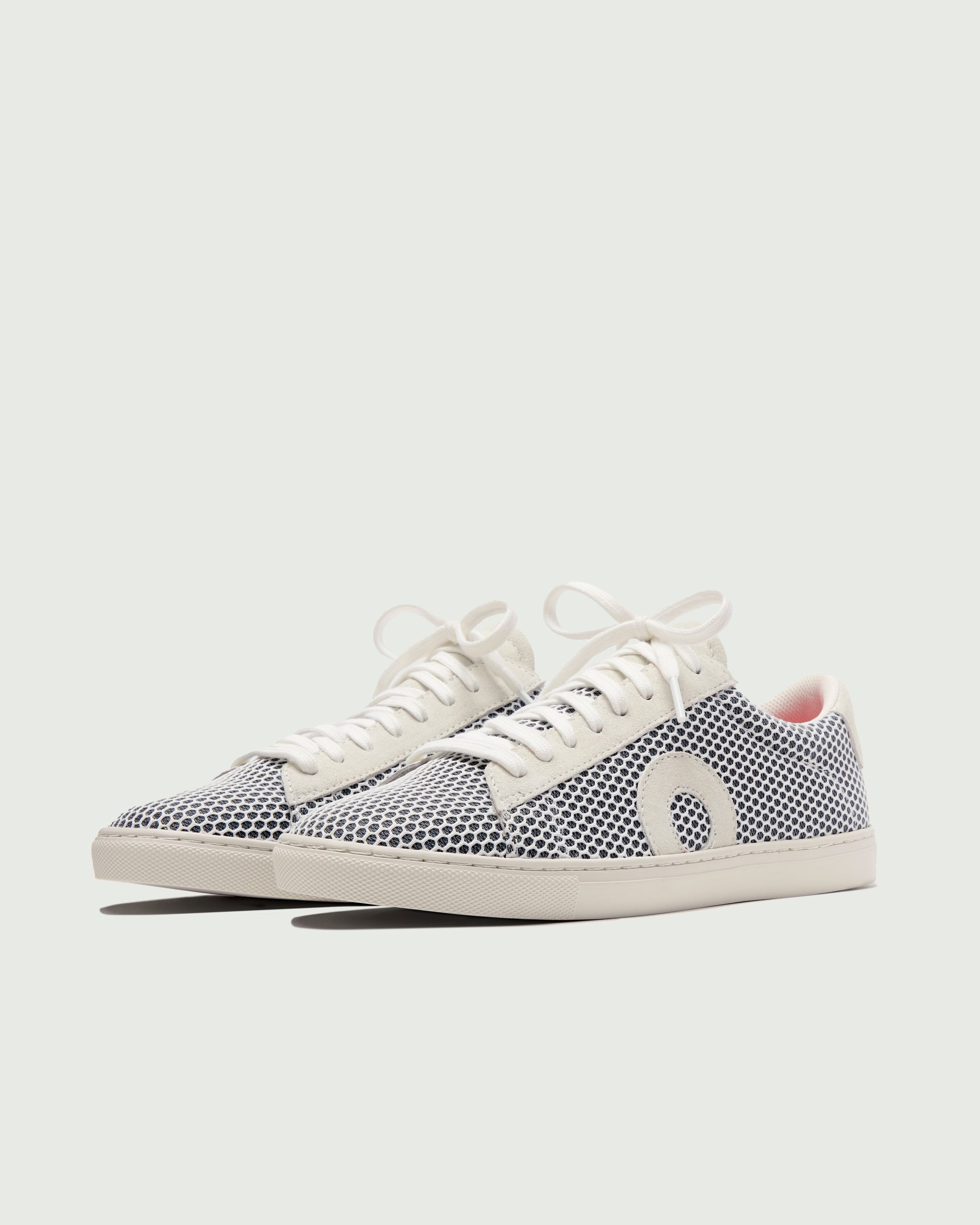Low 1 | Carbon (Waterproof) - Image 3